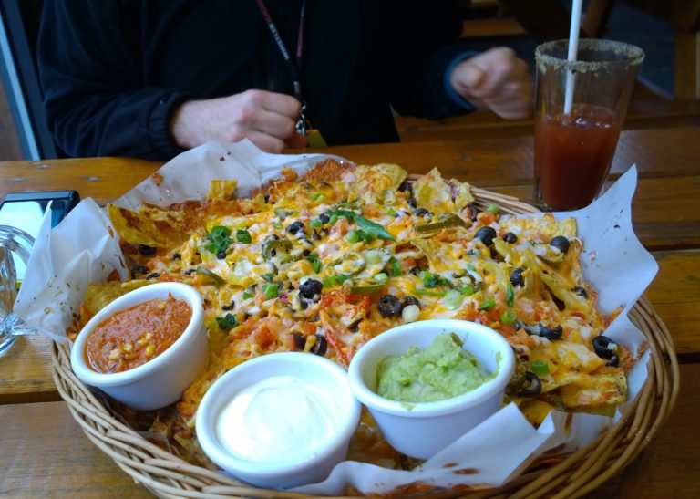 Happy Hour Food Deals: How to Eat Well for Less